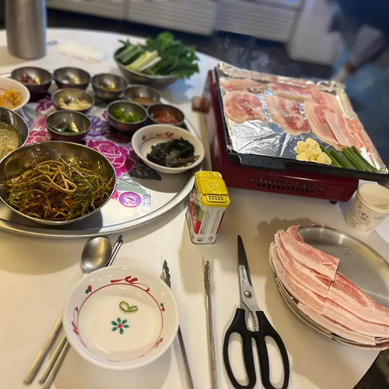 전체적인 테이블 세팅