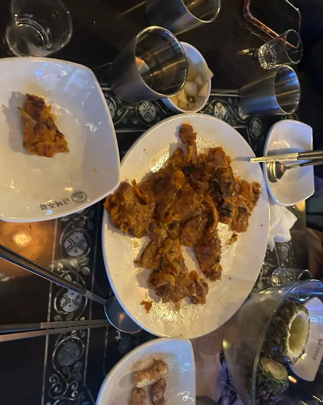 술국과 다양한 안주들