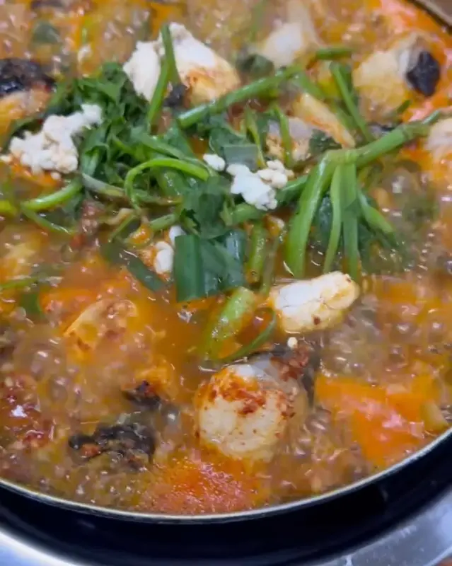 보글보글 끓는 알탕