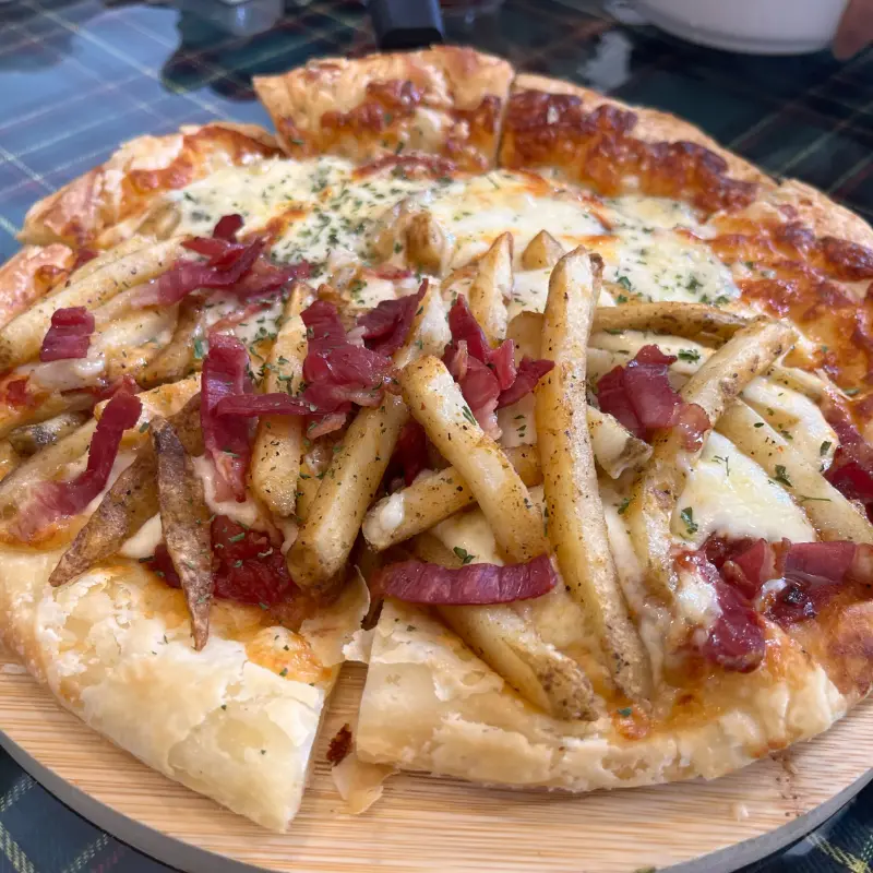 고르곤졸라 피자 단면