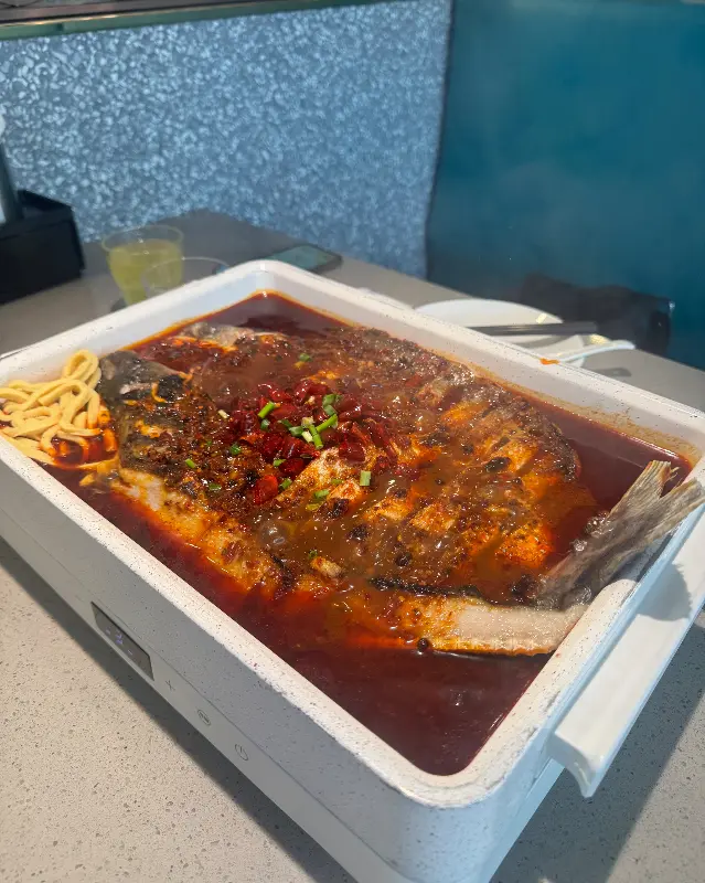 인덕션 위에서 따뜻하게 즐기는 카오위