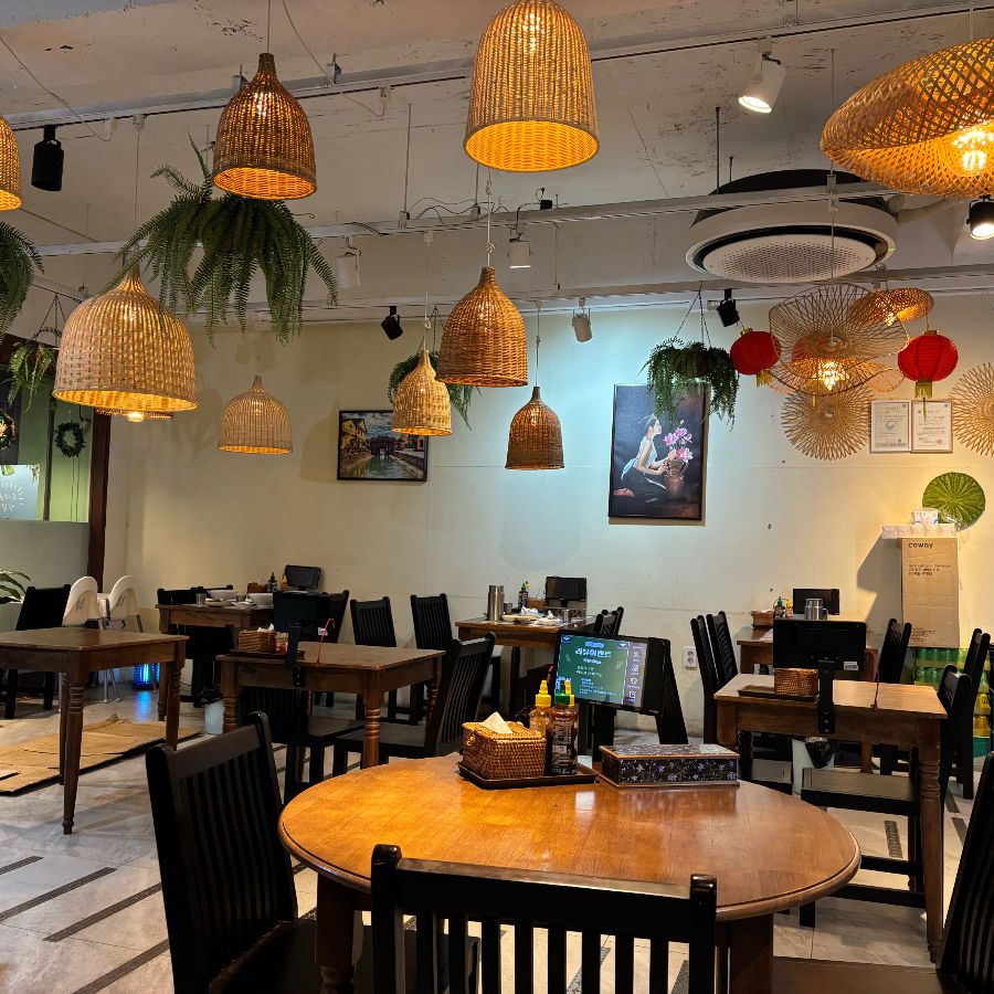 하노이퍼 내부 전경