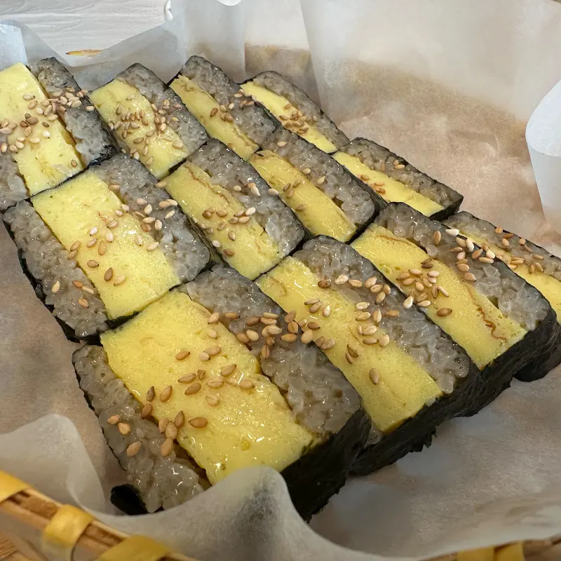 대게장김밥의 단면