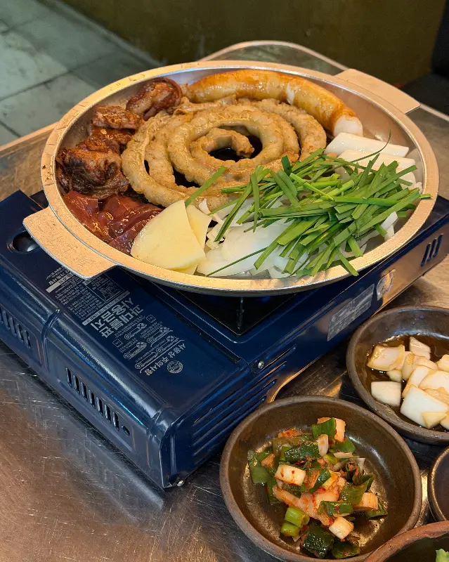 황소모둠 한 상차림