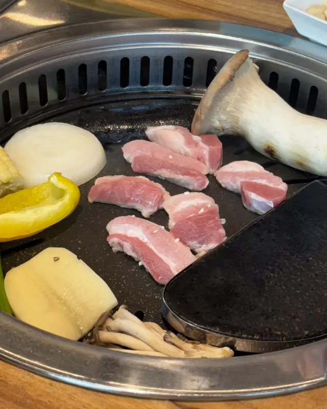 청춘소금구이 밑반찬