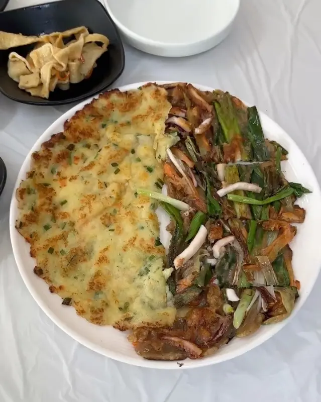 해물파전과 감자전