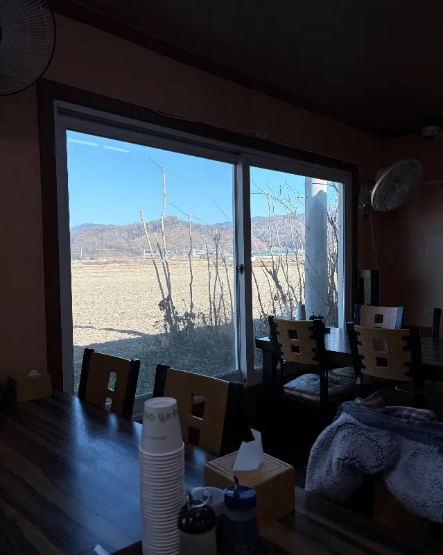 창밖으로 보이는 풍경