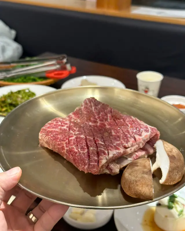 신선한 돼지갈비