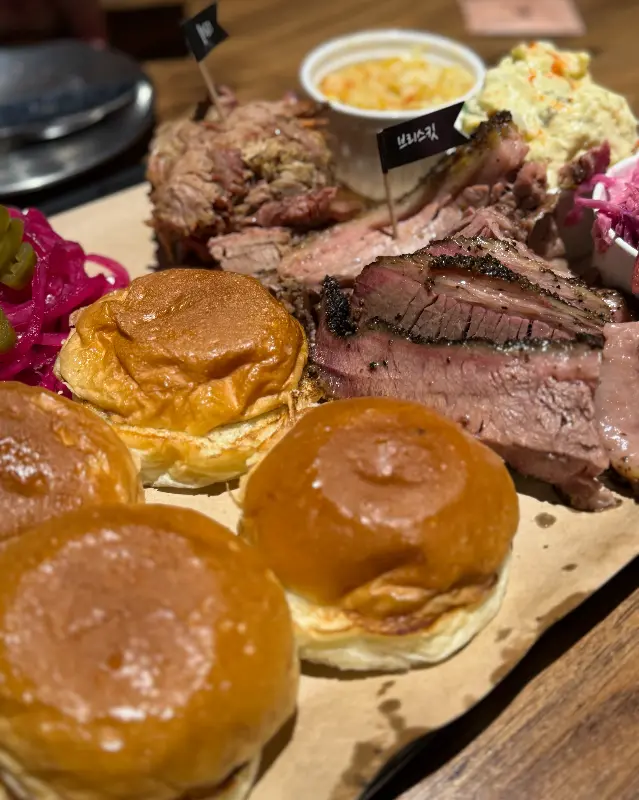 윤기가 자르르 흐르는 풀드포크