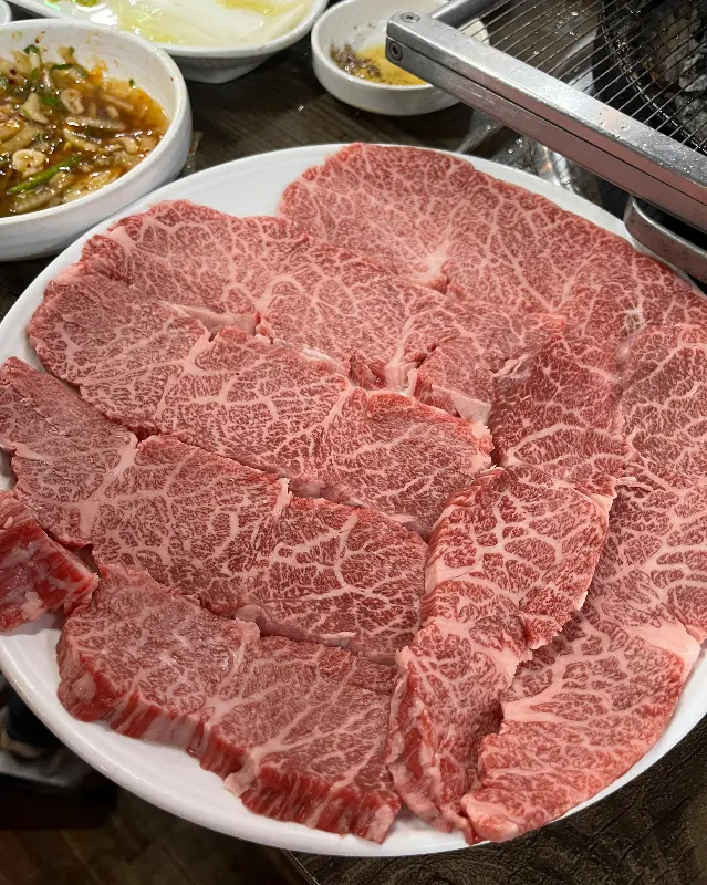 푸짐한 소고기 한 상 차림