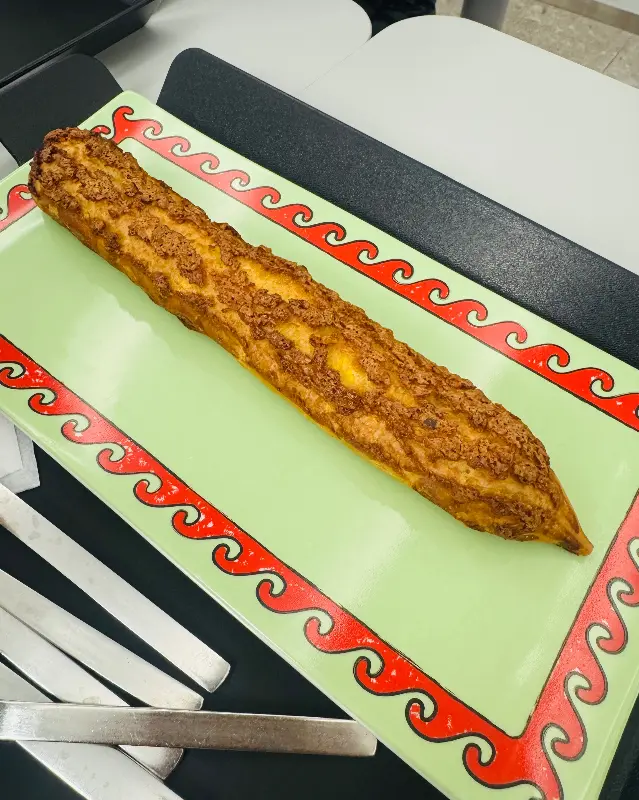 커스터드 크로칸슈