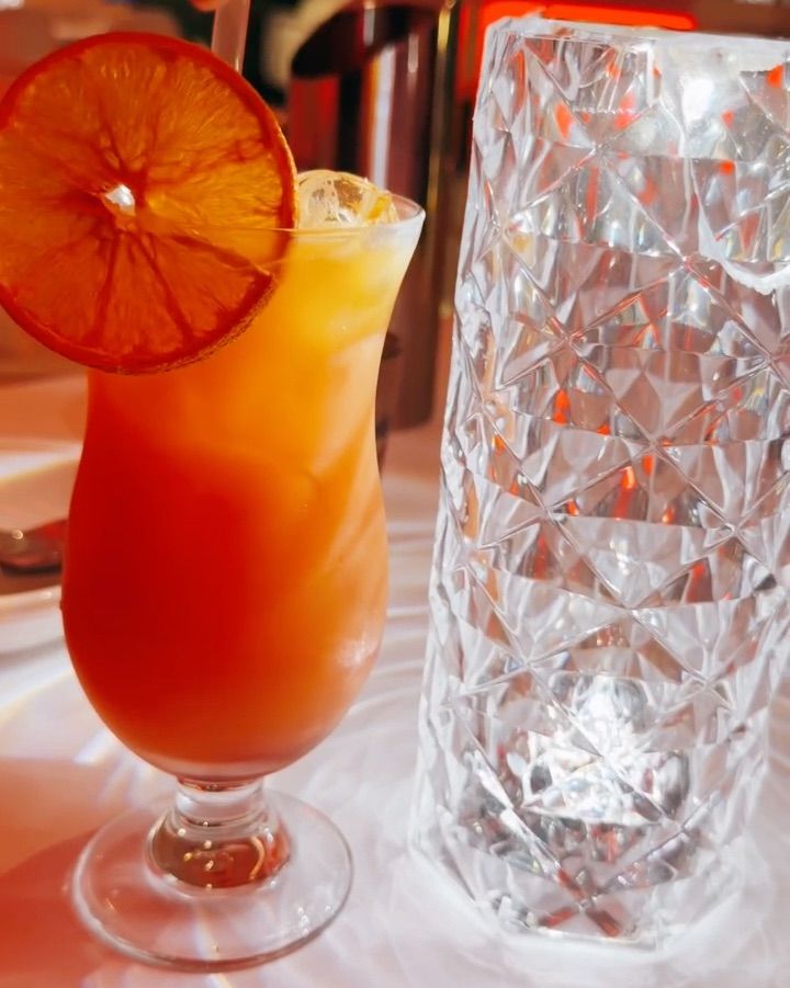 아름다운 색감의 칵테일