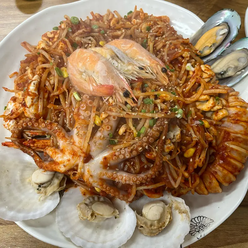 해산물 가득한 해물찜