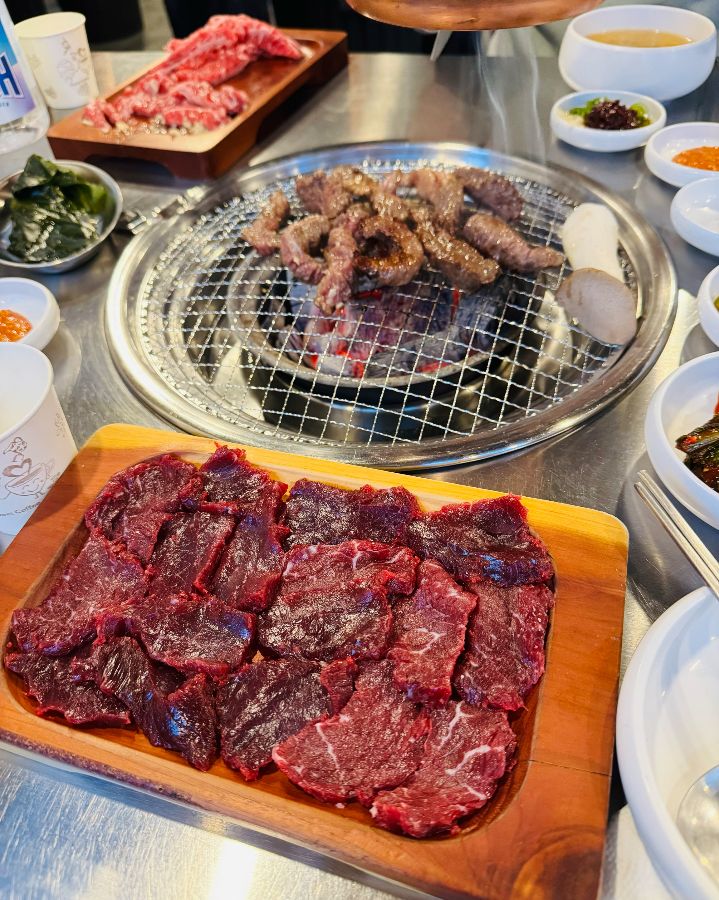 신선함이 느껴지는 뭉티기