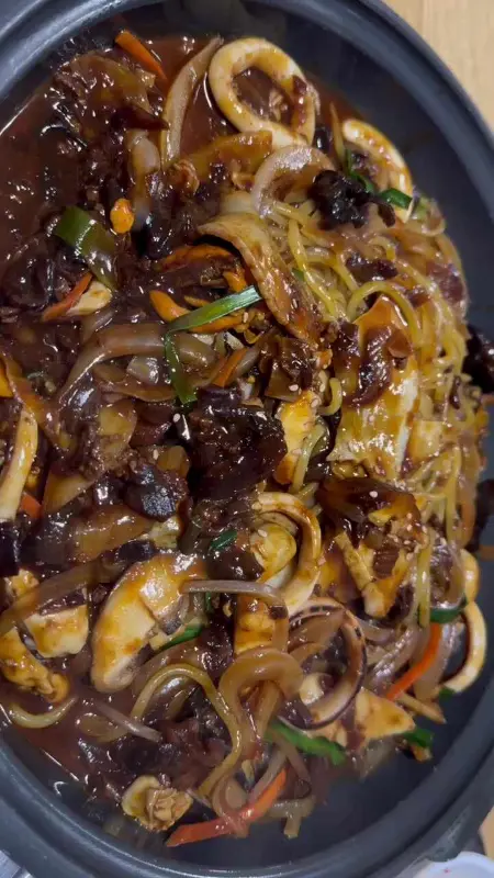 해물 쟁반 짜장