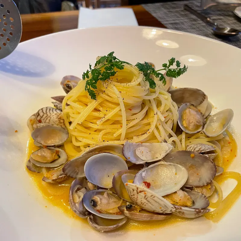 조개가 가득한 봉골레 파스타