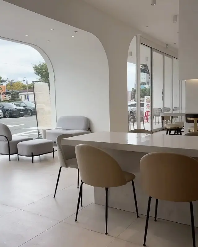 디아펠리즈에서 보이는 송도 해변