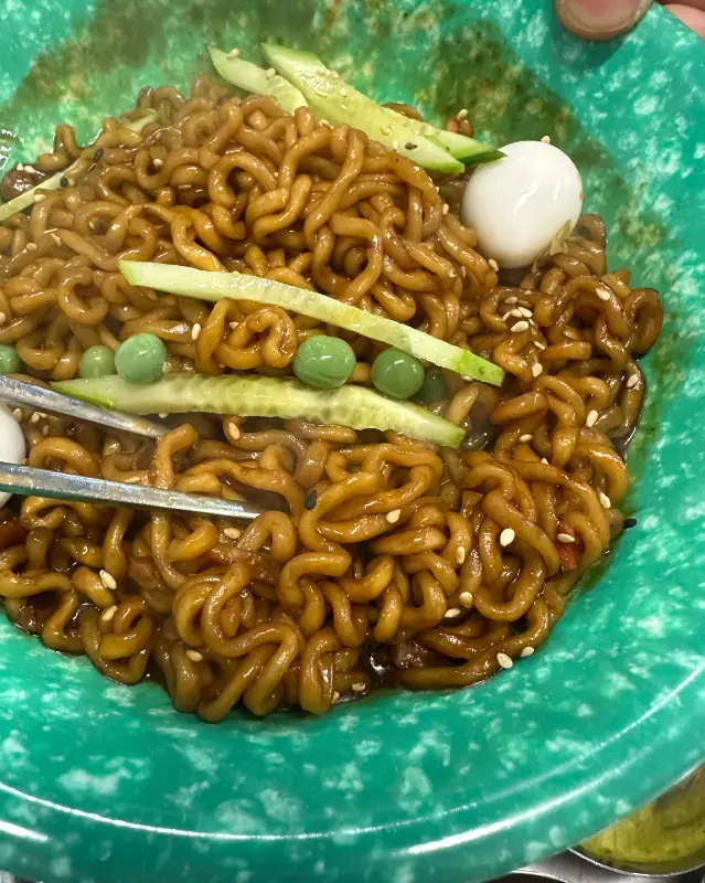 푸짐하게 차려진 한 상 차림