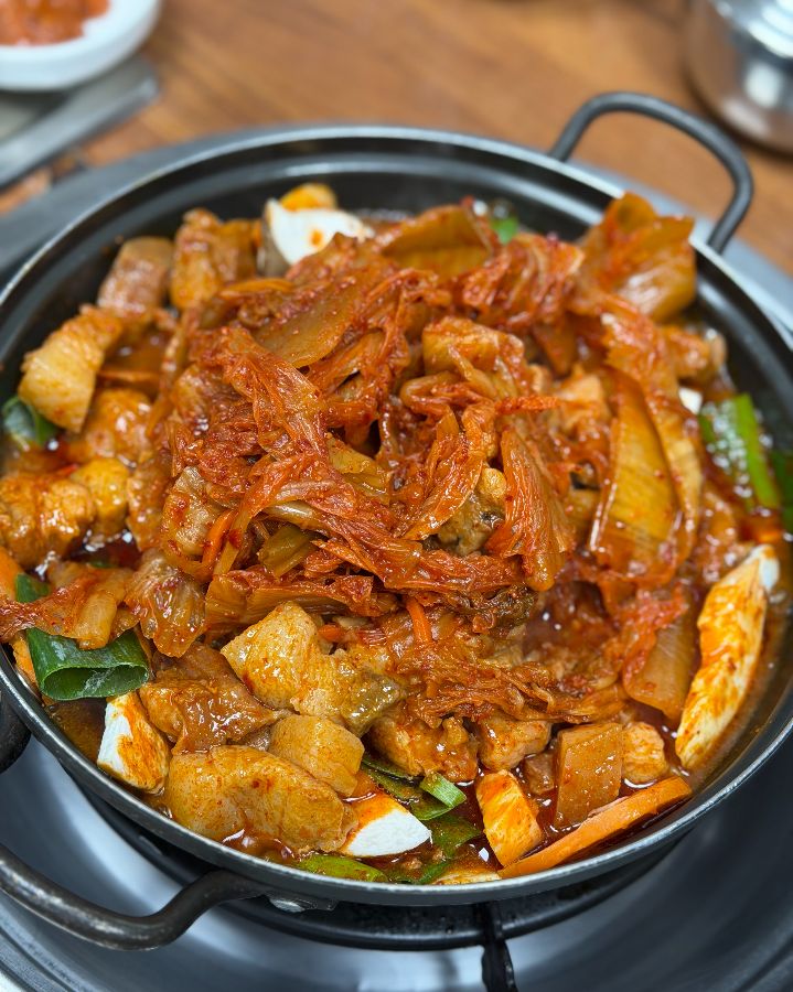 계란후라이가 올라간 볶음밥