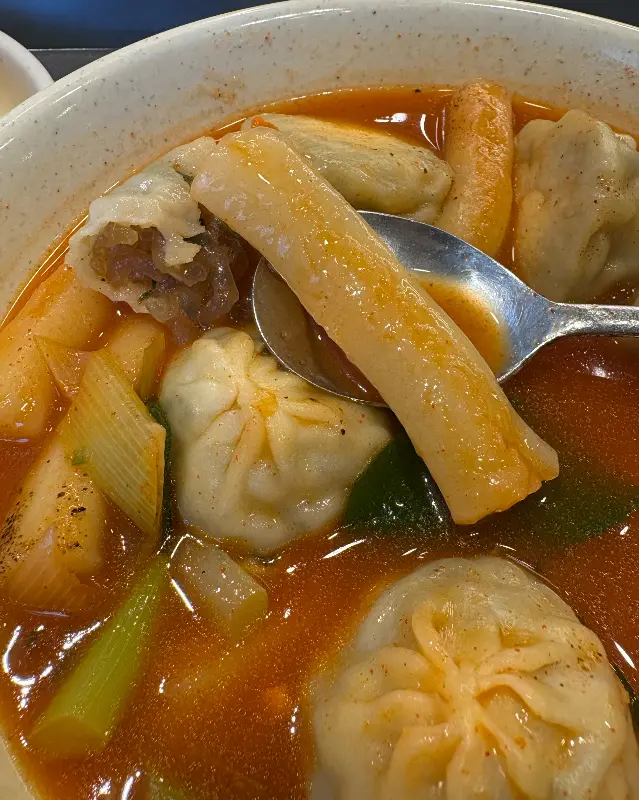 윤기가 흐르는 찰순대