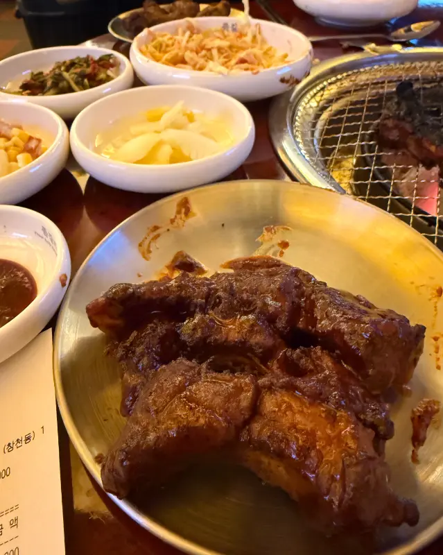 맛있게 구워진 양념 쪽갈비