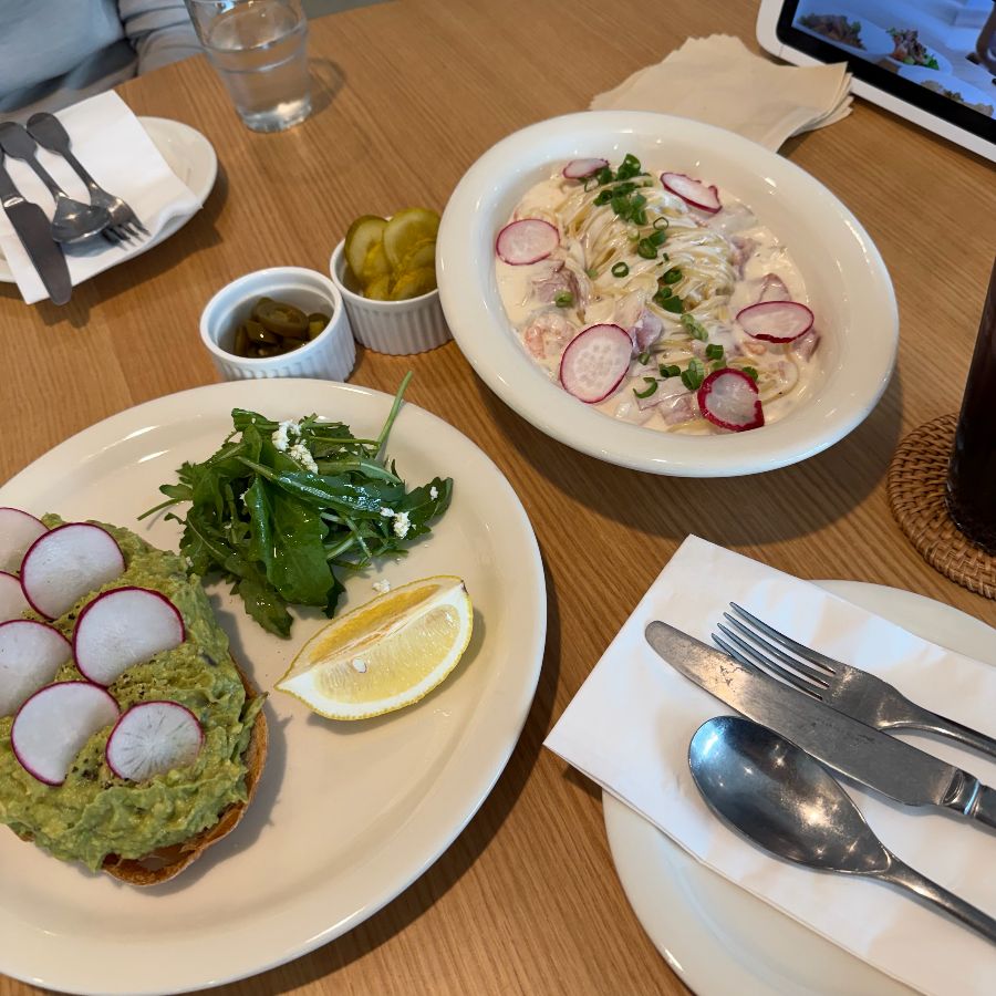 아름다운 플레이팅의 브런치 메뉴