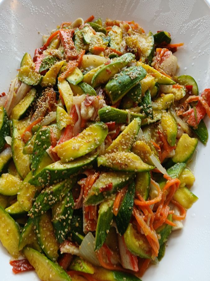 신선한 오이무침 클로즈업