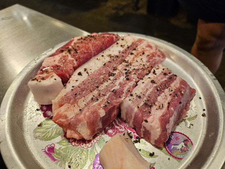 신선함이 느껴지는 미박삼겹살의 자태