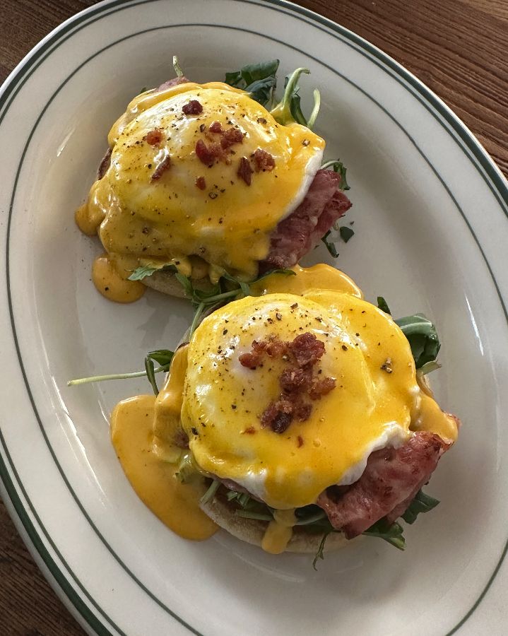 그리노 도산 에그 베네딕트