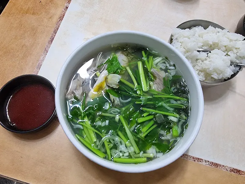 참복국 한상차림