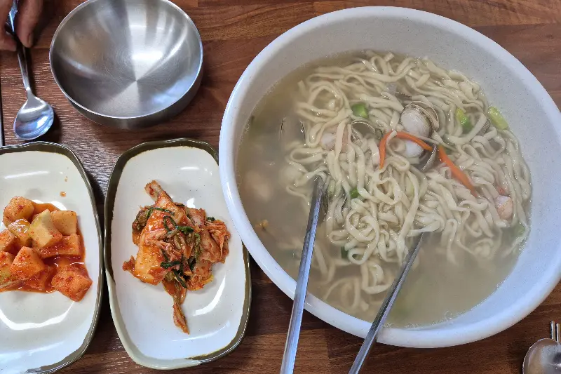 해물칼국수