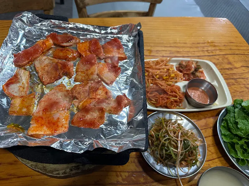 두루치기 한 상 차림