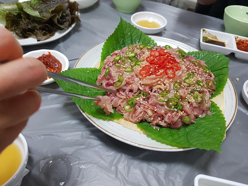 싱싱한 향어회의 자태