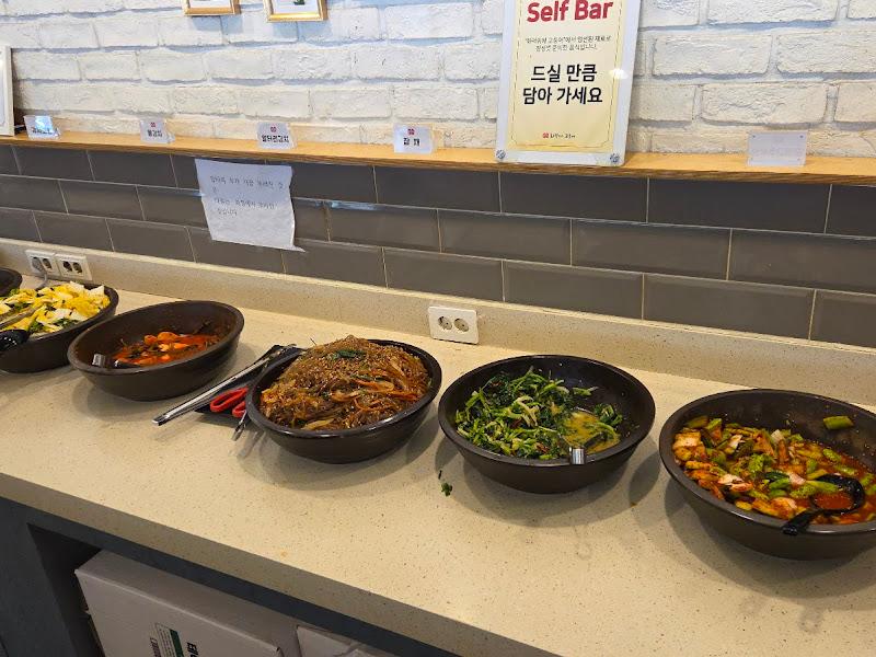 고등어구이 한 상 차림