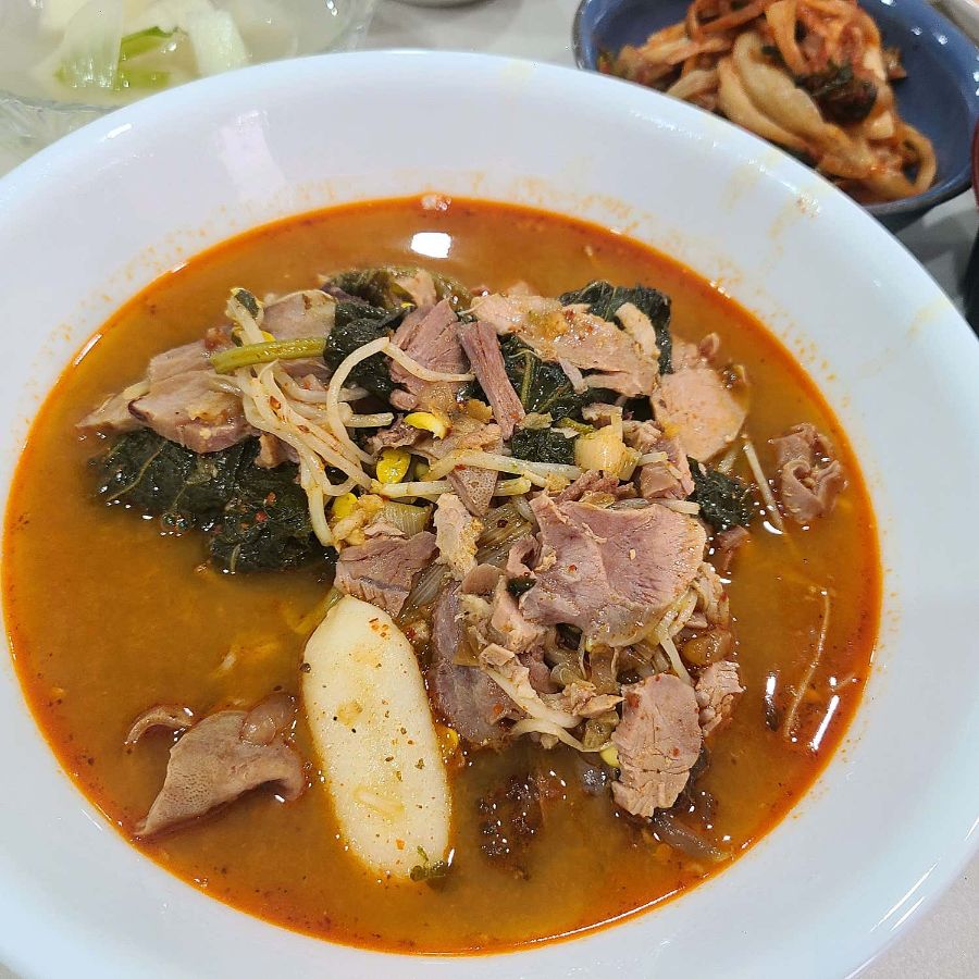 진토순 얼큰 순대국