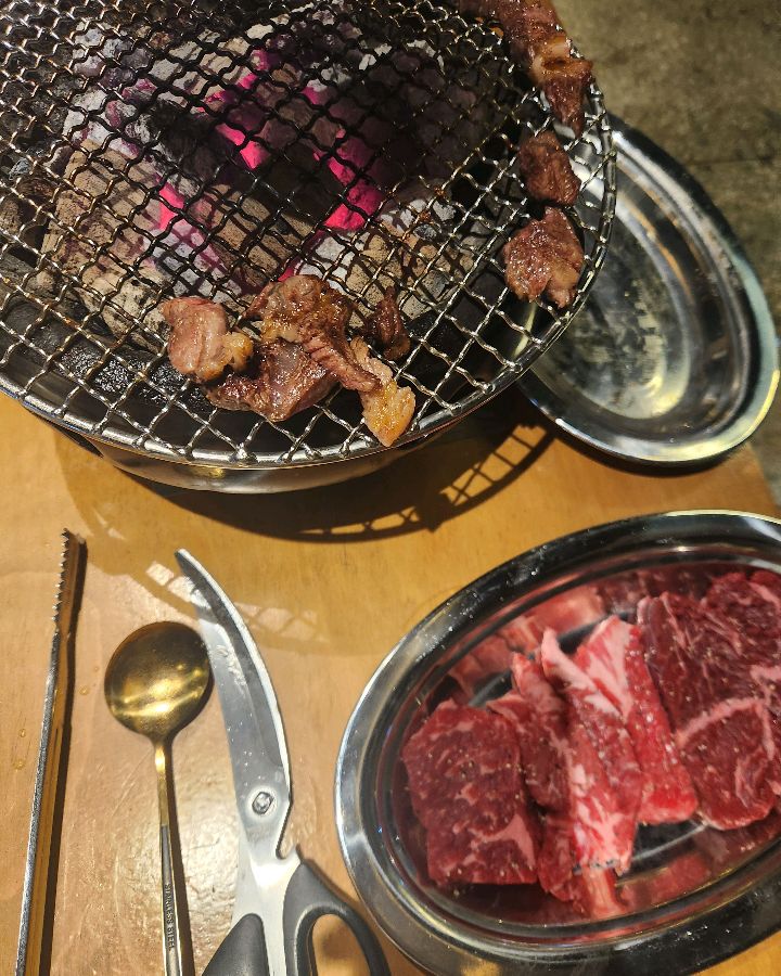 경성고기꾼 왕십리점 숯불