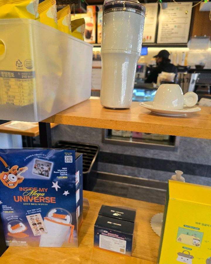 메가MGC커피 인천작전초점의 진열대 모습