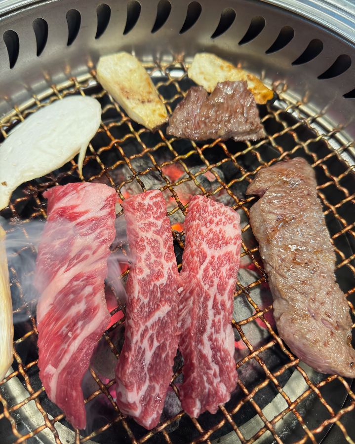 소반 자산동점 숯불 위 소고기