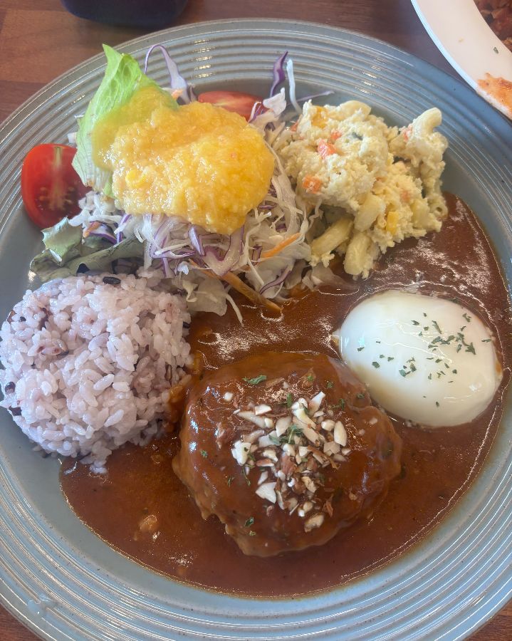 클로즈업 함박스테이크