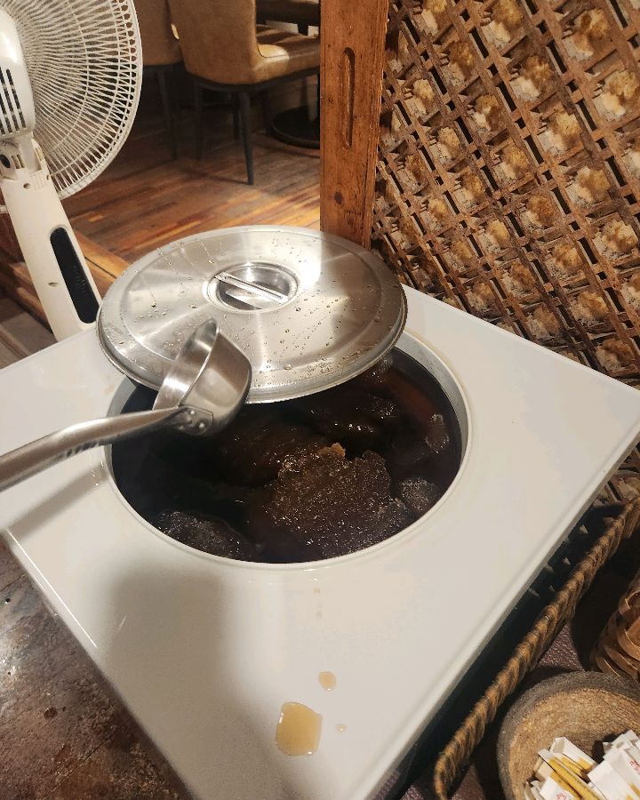 후식으로 제공되는 시원한 매실차