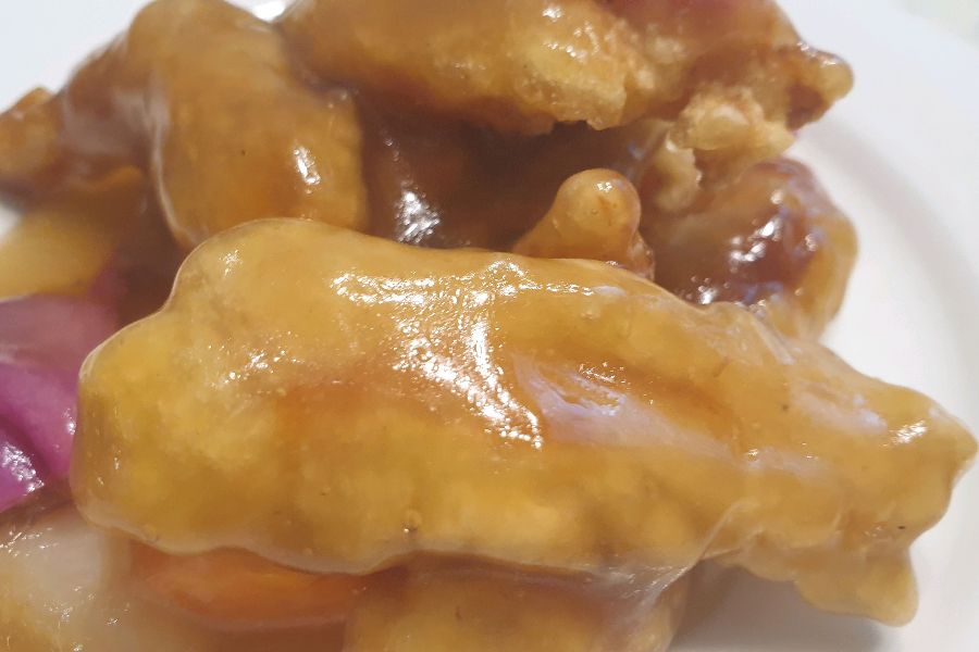 윤기가 흐르는 탕수육