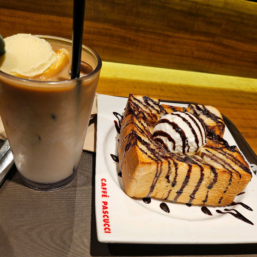 허니브레드와 음료