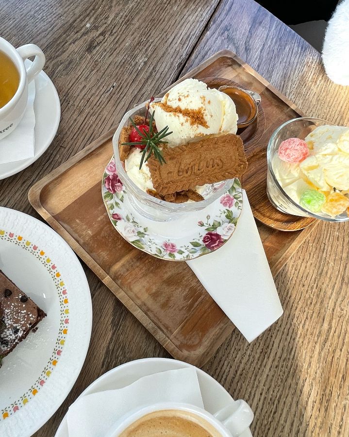 앤트리카페의 아이스크림과 디저트