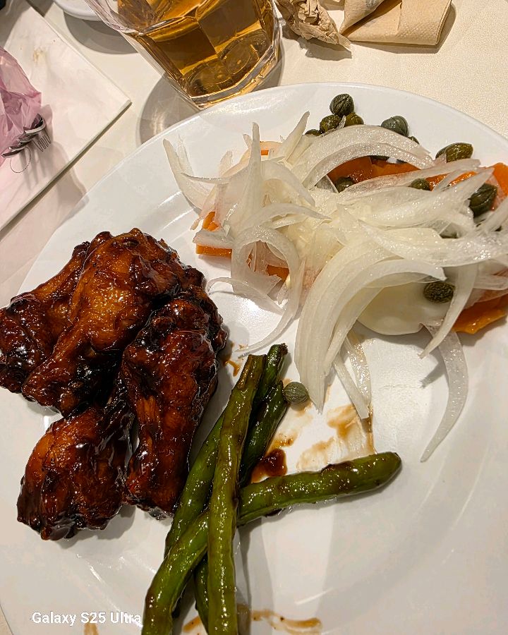 윤기가 흐르는 치킨