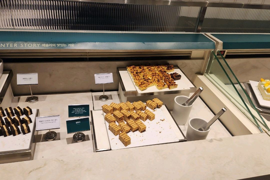 다양한 디저트 케이크