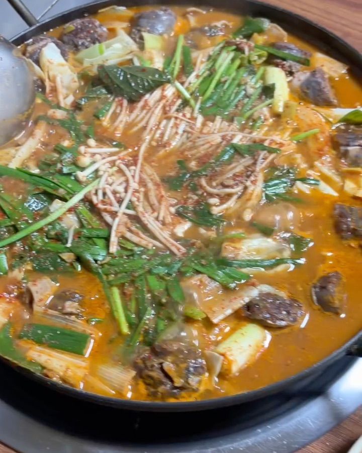 마늘순대곱창전골