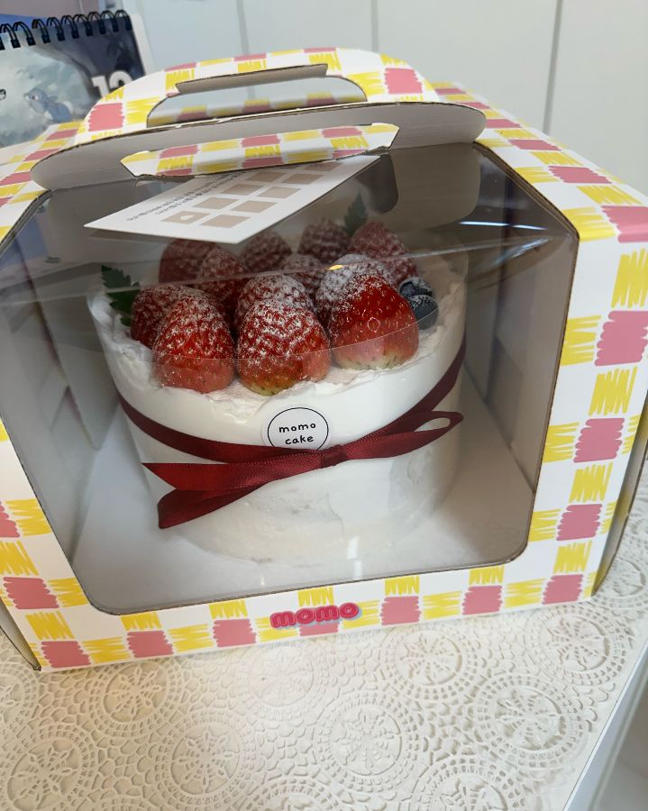 모모케이크 딸기 케이크