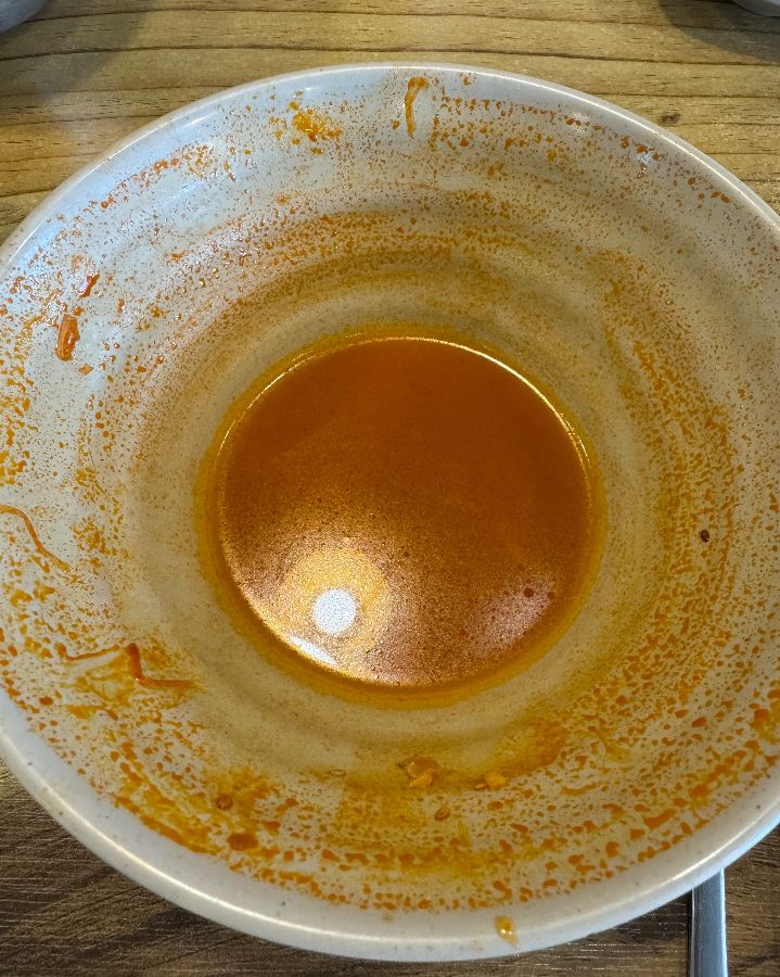 짬뽕을 다 먹은 후 빈 그릇