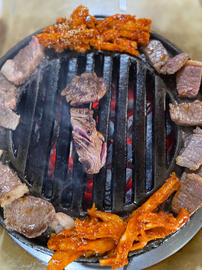 숯불에 구워진 토시살