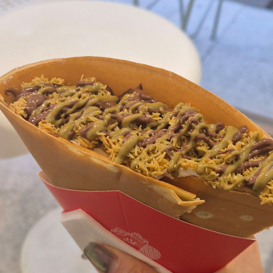 두바이 카다이프 크레페 근접샷